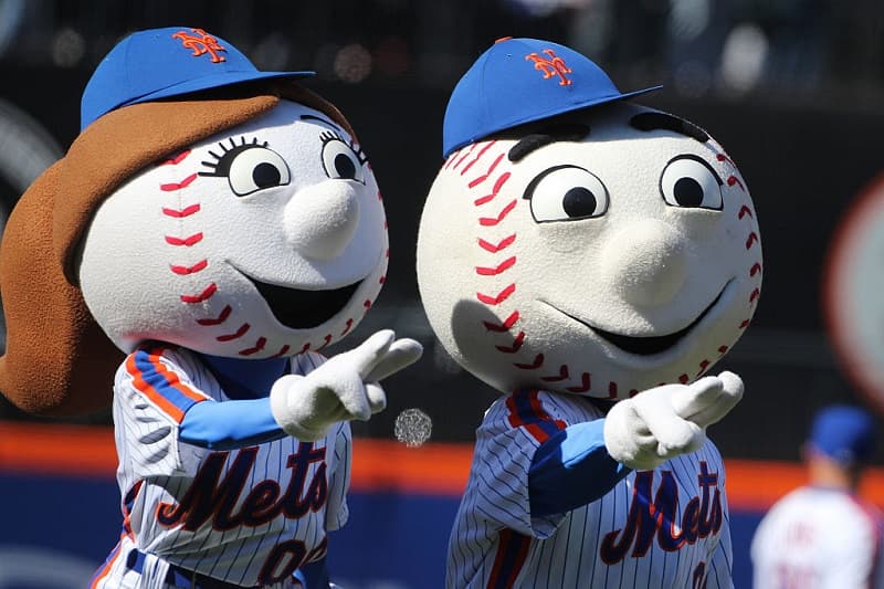 Mr. Met & Mrs. Met – New York Mets